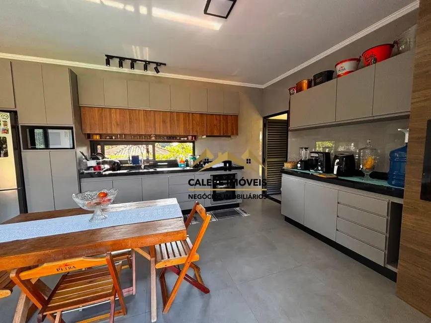 Chácara com 2 quartos à venda, 1000m2 em Boituva - SP - imagem 6 Foto 6 de Chácara com 2 quartos à venda, 1000m2 em Boituva - SP