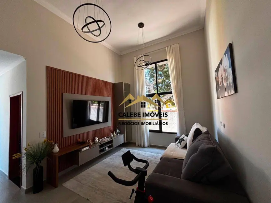 Chácara com 2 quartos à venda, 1000m2 em Boituva - SP - imagem 4 Foto 4 de Chácara com 2 quartos à venda, 1000m2 em Boituva - SP