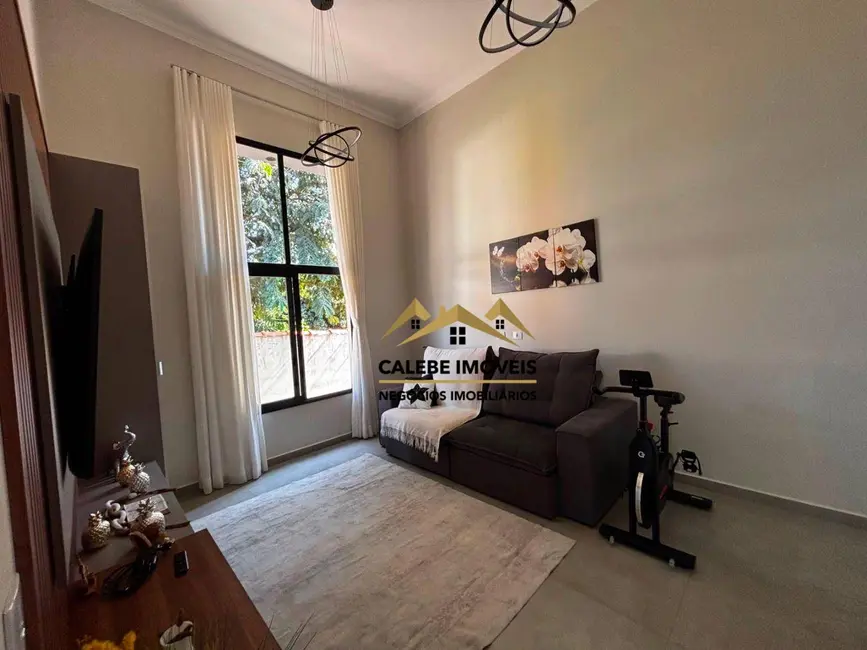 Chácara com 2 quartos à venda, 1000m2 em Boituva - SP - imagem 3 Foto 3 de Chácara com 2 quartos à venda, 1000m2 em Boituva - SP