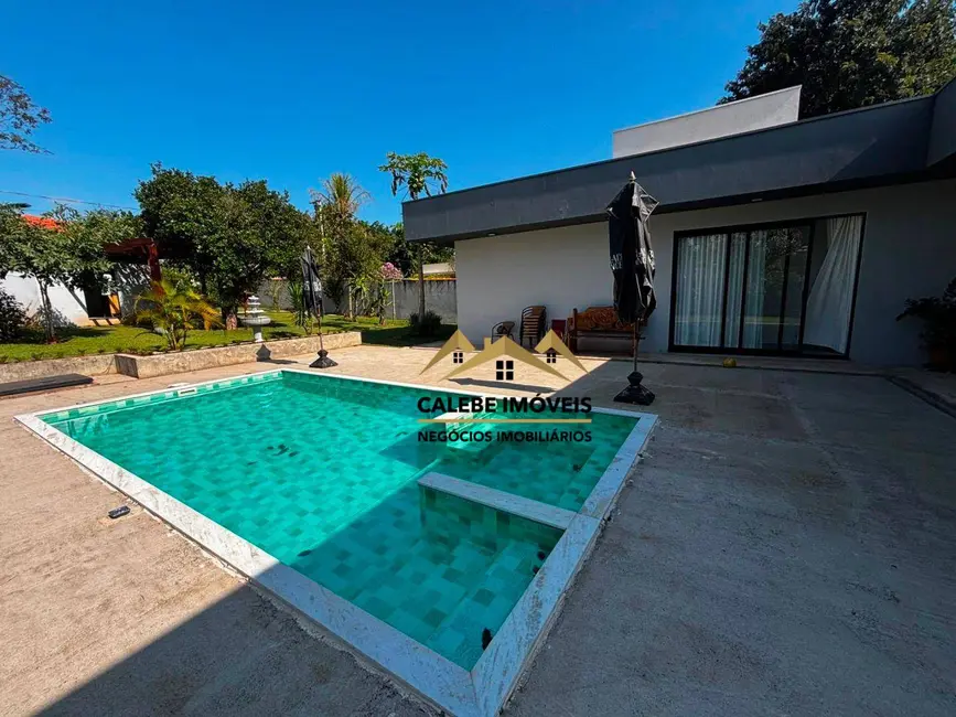 Chácara com 2 quartos à venda, 1000m2 em Boituva - SP - imagem 1 Foto 1 de Chácara com 2 quartos à venda, 1000m2 em Boituva - SP