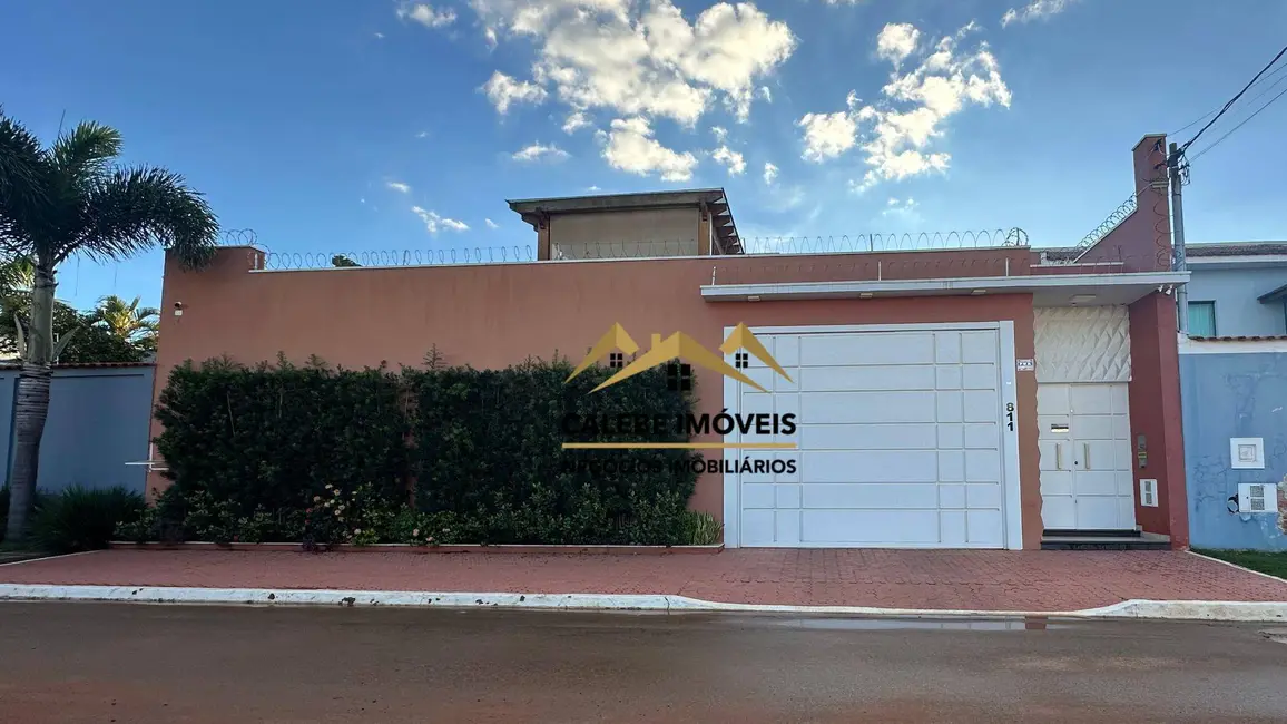 Foto 1 de Casa com 3 quartos à venda, 560m2 em Colina Verde, Tatui - SP