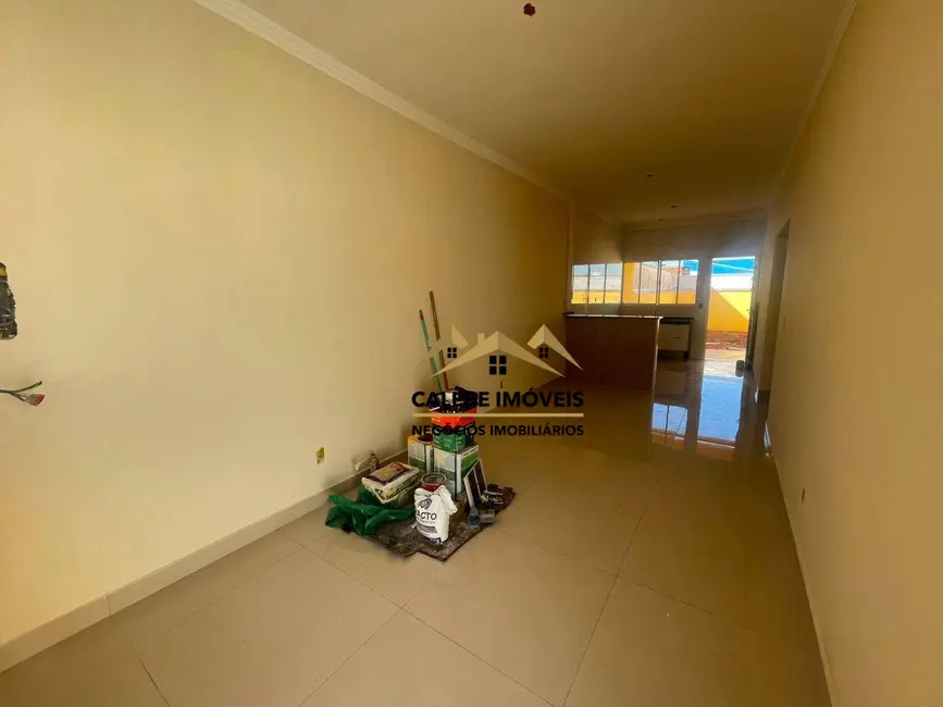 Foto 4 de Casa com 2 quartos à venda, 150m2 em Jardim Mantovani, Tatui - SP