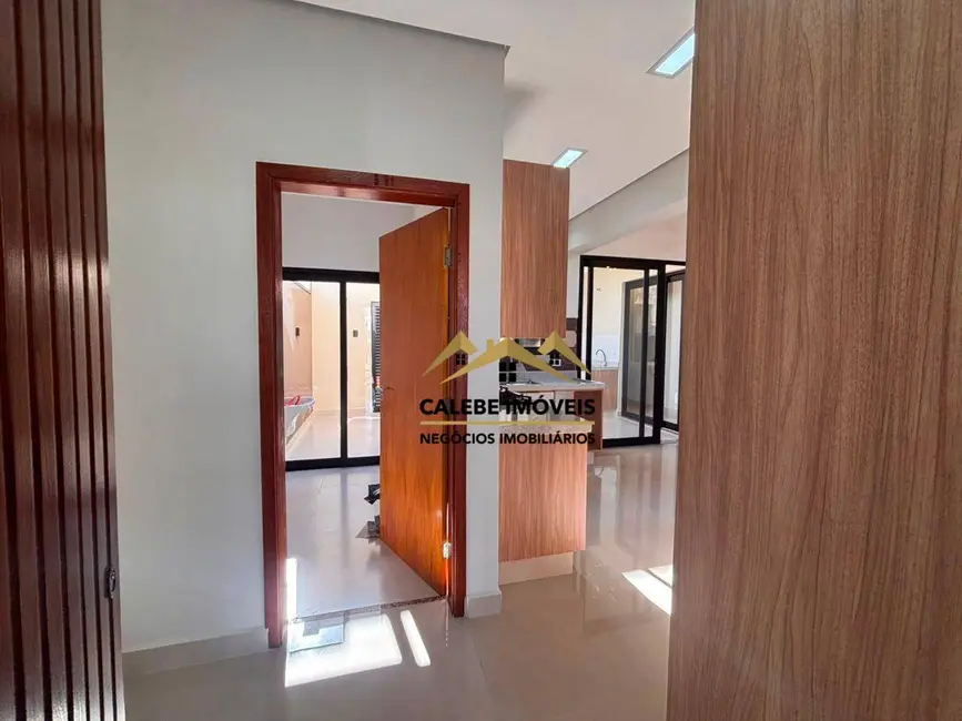 Foto 9 de Casa de Condomínio com 3 quartos à venda, 175m2 em Tatui - SP