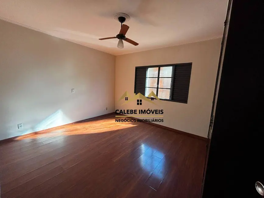 Foto 7 de Casa com 3 quartos à venda, 390m2 em Jardim Rosa Garcia, Tatui - SP