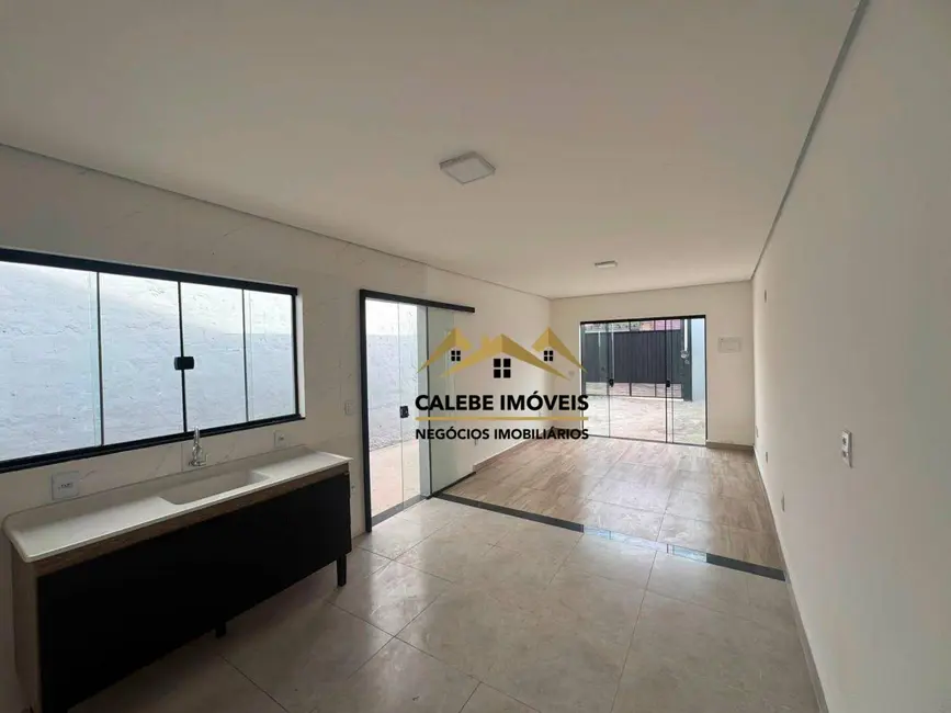 Foto 5 de Casa com 3 quartos à venda, 150m2 em Jardim Lucila, Tatui - SP