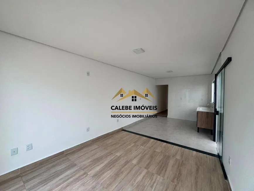 Foto 4 de Casa com 3 quartos à venda, 150m2 em Jardim Lucila, Tatui - SP