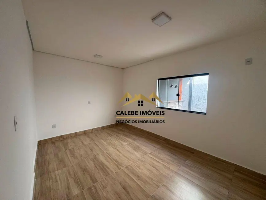 Foto 9 de Casa com 3 quartos à venda, 150m2 em Jardim Lucila, Tatui - SP