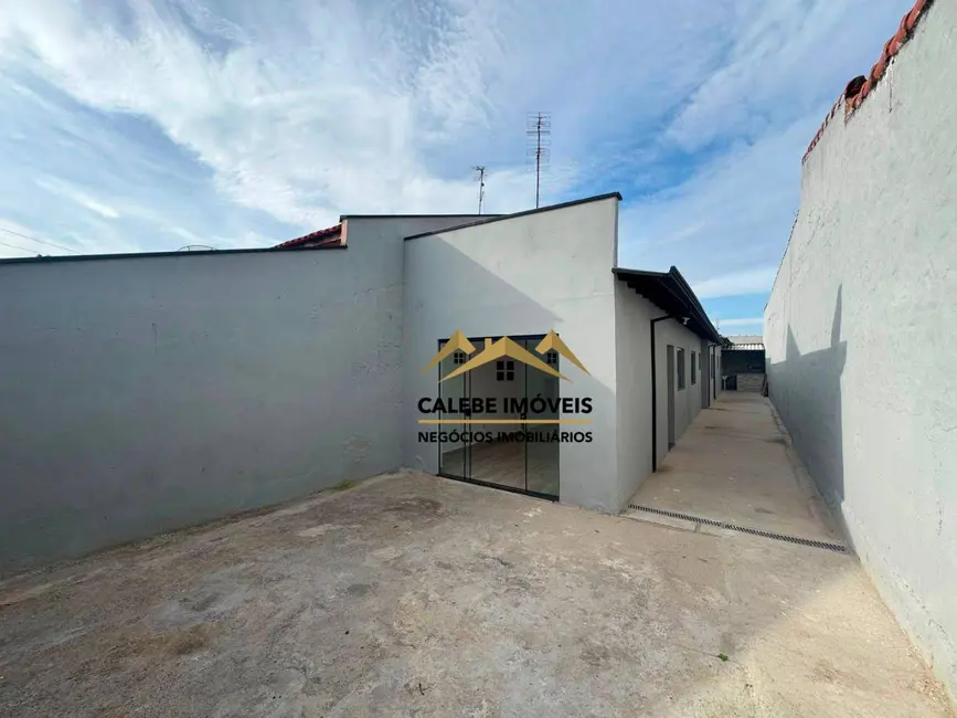 Foto 3 de Casa com 3 quartos à venda, 150m2 em Jardim Lucila, Tatui - SP
