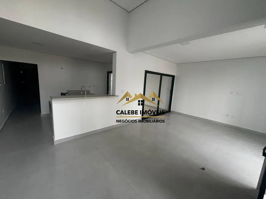 Casa de Condomínio com 3 quartos à venda, 175m2 em Tatui - SP - imagem 2 Foto 2 de Casa de Condomínio com 3 quartos à venda, 175m2 em Tatui - SP