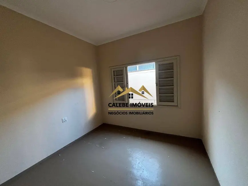 Casa com 3 quartos à venda, 170m2 em Centro, Tatui - SP - imagem 6 Foto 6 de Casa com 3 quartos à venda, 170m2 em Centro, Tatui - SP