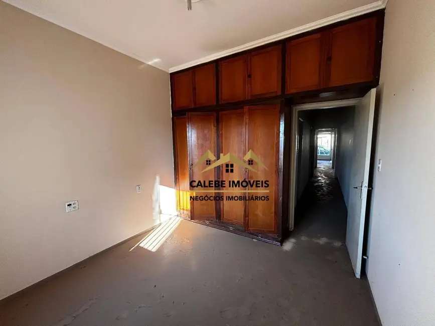 Casa com 3 quartos à venda, 170m2 em Centro, Tatui - SP - imagem 9 Foto 9 de Casa com 3 quartos à venda, 170m2 em Centro, Tatui - SP