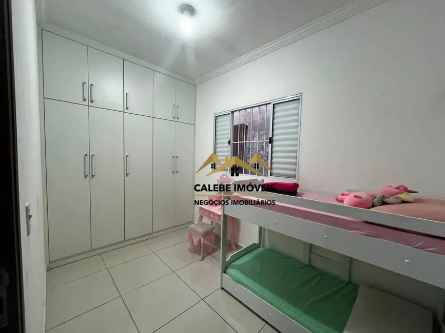 Casa com 2 quartos à venda, 125m2 em Vila Angélica, Tatui - SP - imagem 9 Foto 9 de Casa com 2 quartos à venda, 125m2 em Vila Angélica, Tatui - SP