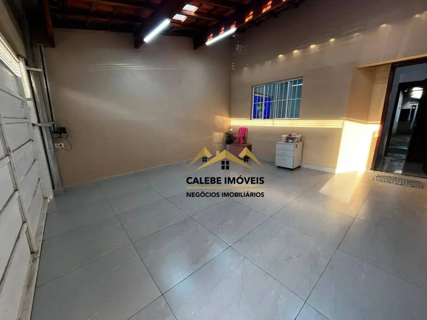 Casa com 2 quartos à venda, 125m2 em Vila Angélica, Tatui - SP - imagem 2 Foto 2 de Casa com 2 quartos à venda, 125m2 em Vila Angélica, Tatui - SP