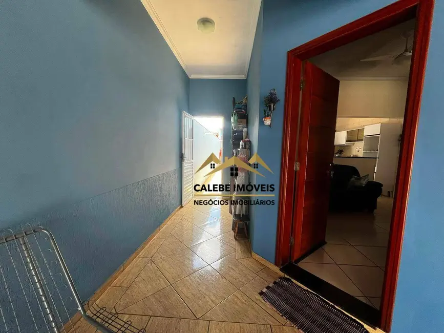 Foto 3 de Casa com 3 quartos à venda, 149m2 em Jardim Rosa Garcia, Tatui - SP
