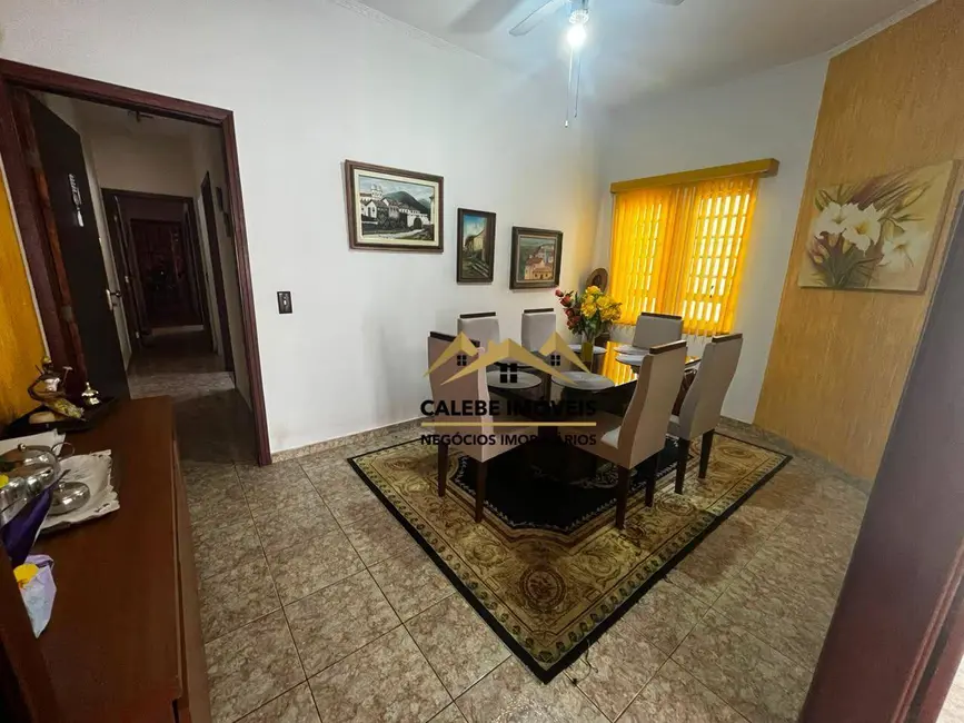 Foto 4 de Casa com 2 quartos à venda, 150m2 em Jardim XI de Agosto, Tatui - SP
