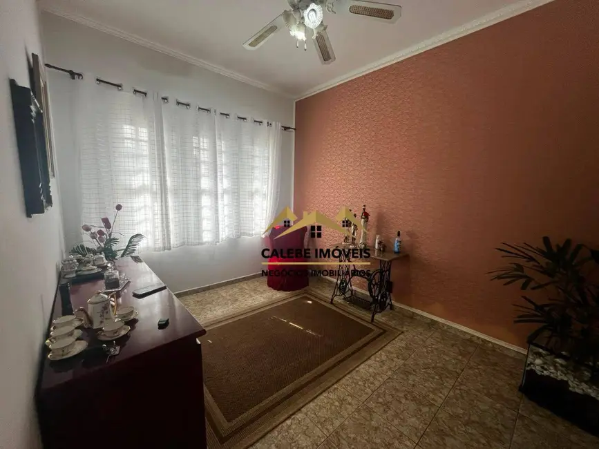Foto 3 de Casa com 2 quartos à venda, 150m2 em Jardim XI de Agosto, Tatui - SP