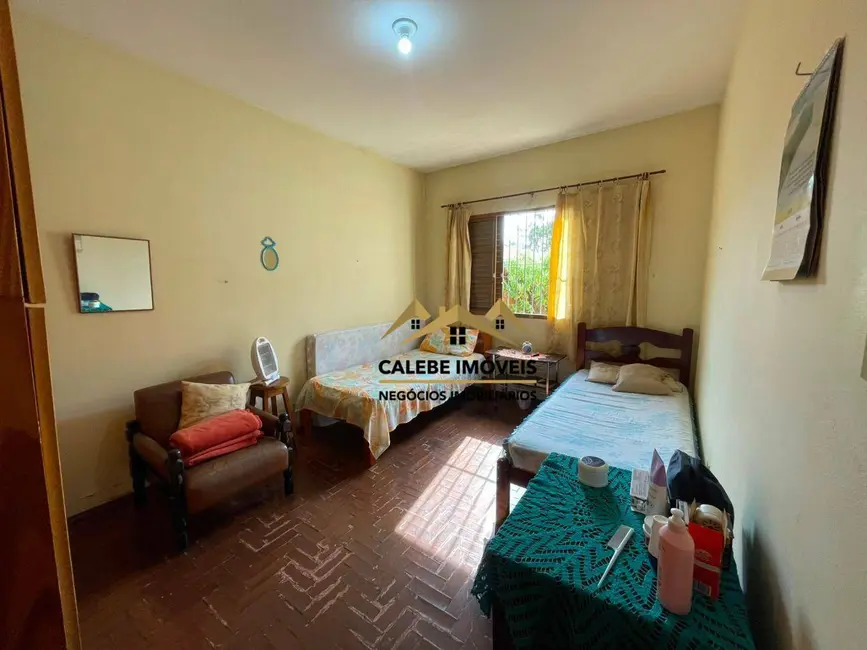 Foto 6 de Casa com 2 quartos à venda, 300m2 em Centro, Tatui - SP