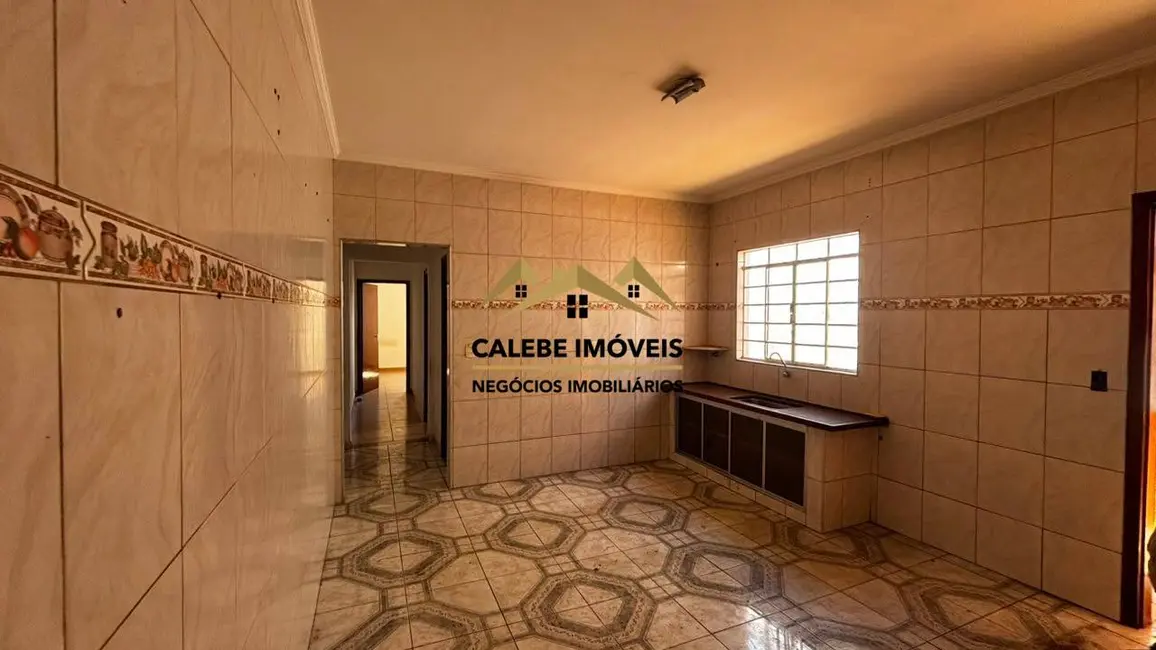 Foto 5 de Casa com 2 quartos à venda, 144m2 em Chácara Junqueira, Tatui - SP