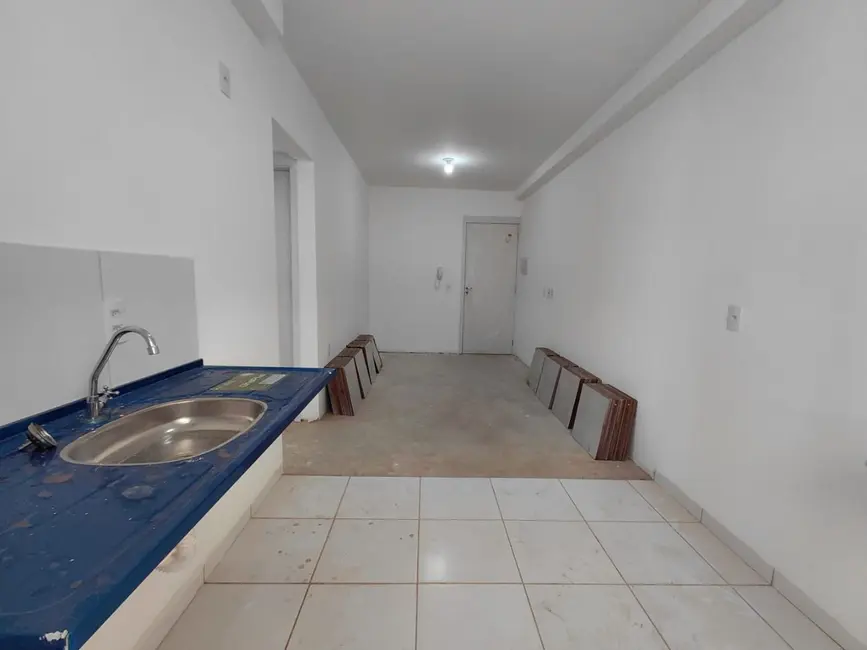 Foto 2 de Apartamento com 2 quartos à venda, 48m2 em Tatui - SP