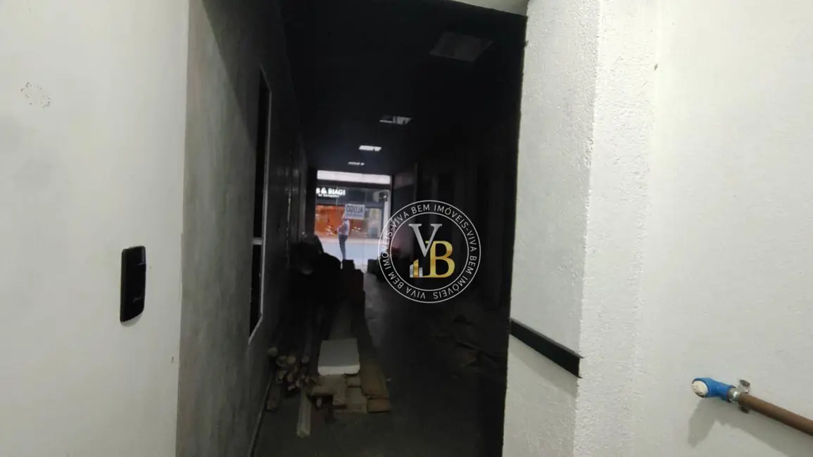 Loja para alugar, 42m2 em Centro, Juiz De Fora - MG - imagem 3 Foto 3 de Loja para alugar, 42m2 em Centro, Juiz De Fora - MG