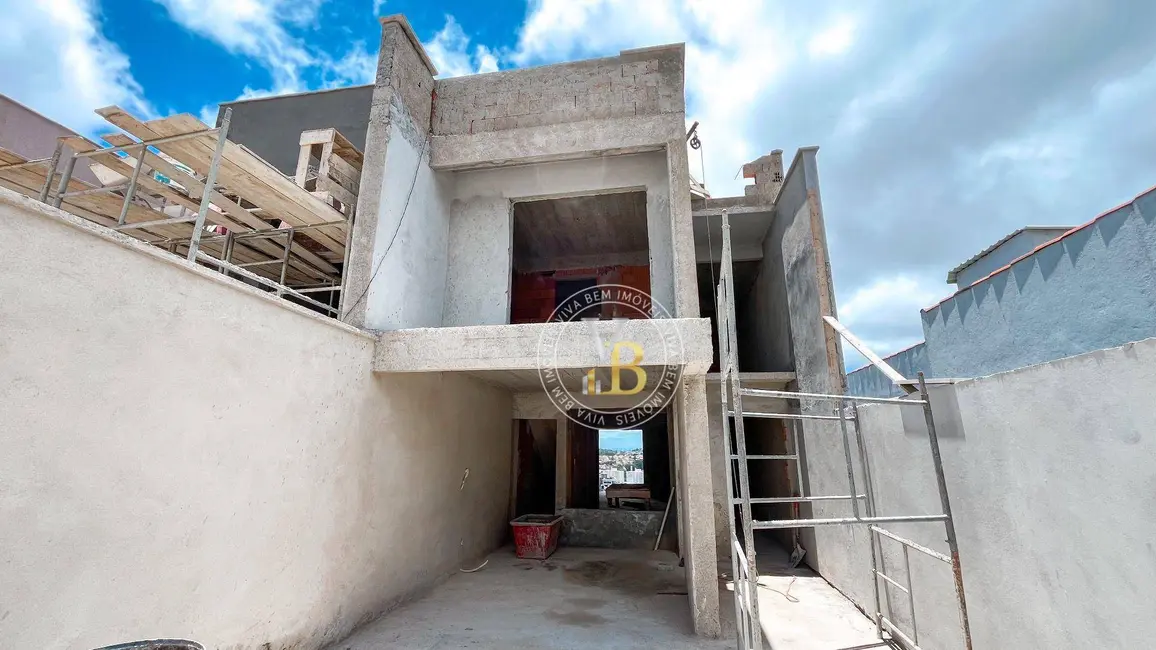 Foto 2 de Casa de Condomínio com 3 quartos à venda, 150m2 em São Pedro, Juiz De Fora - MG