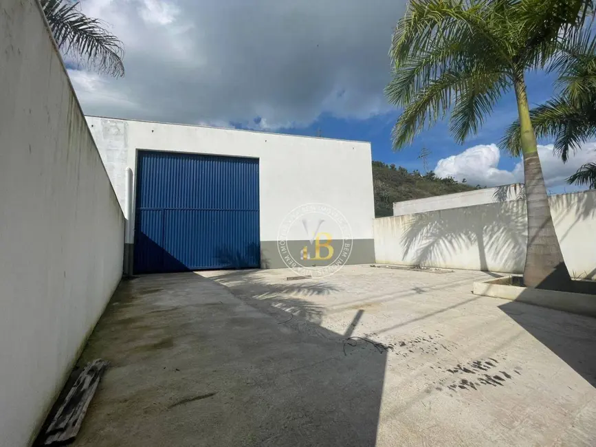 Foto 2 de Armazém / Galpão para alugar, 360m2 em Jóquei Clube, Juiz De Fora - MG