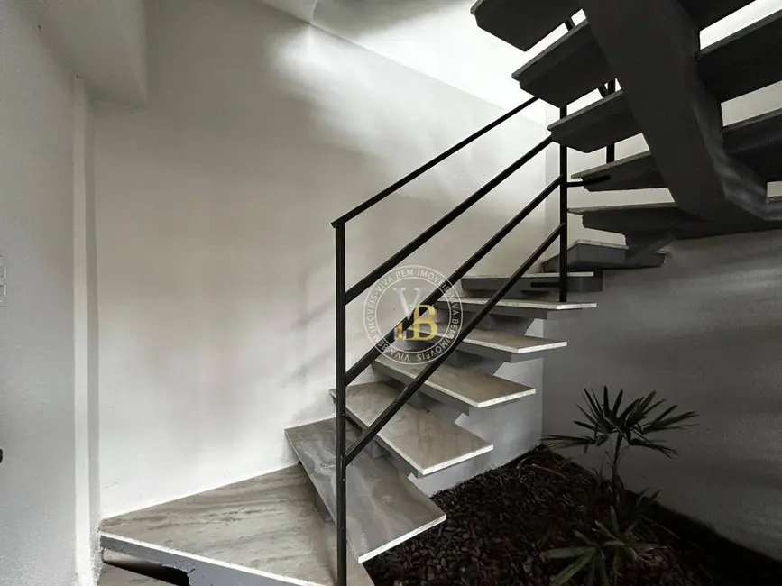 Foto 4 de Casa com 2 quartos à venda, 70m2 em Fontesville II, Juiz De Fora - MG