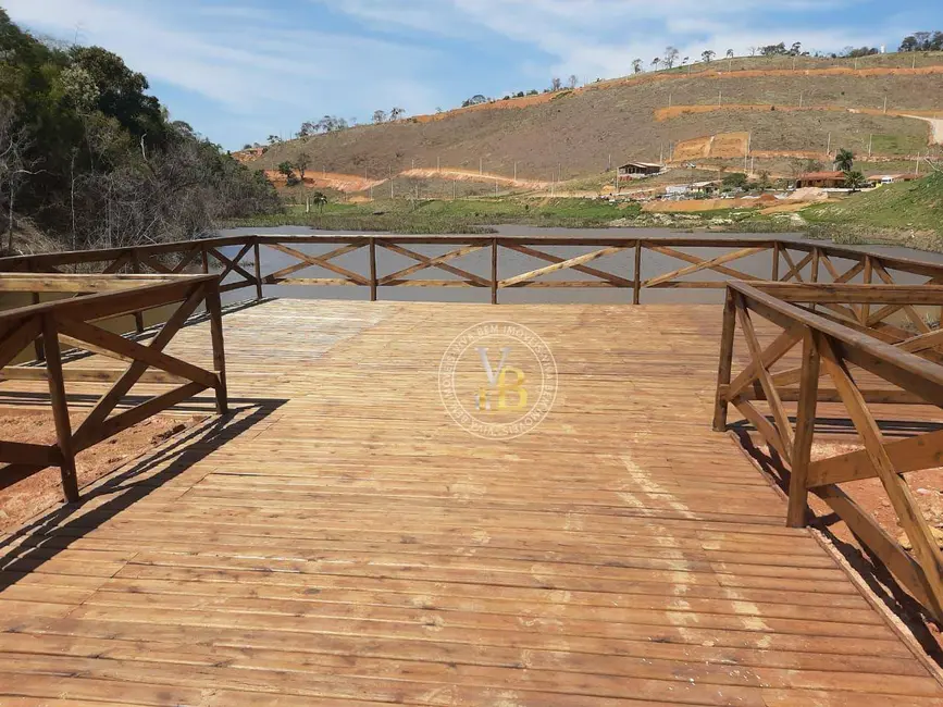 Foto 4 de Terreno / Lote à venda, 610m2 em Chacara - MG