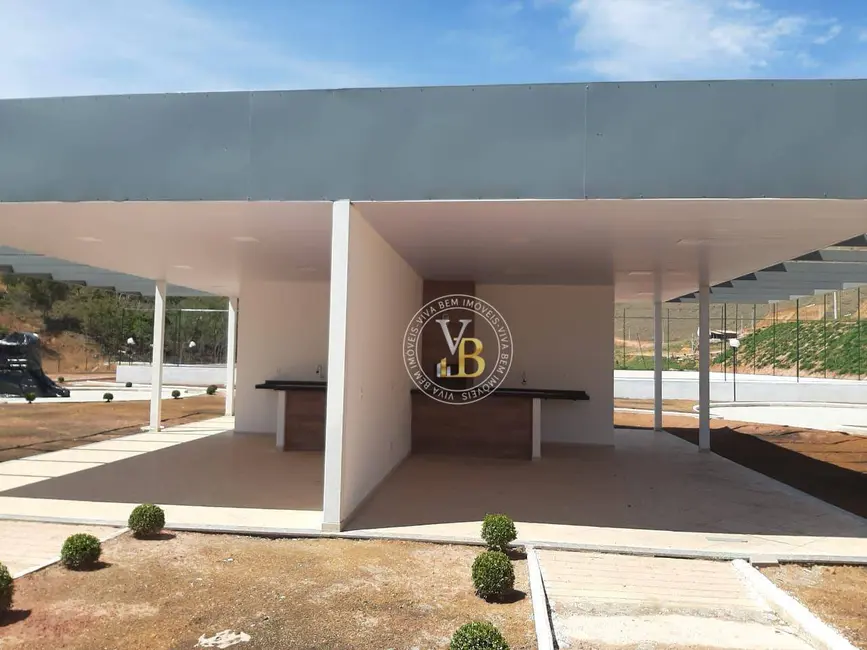 Foto 5 de Terreno / Lote à venda, 610m2 em Chacara - MG