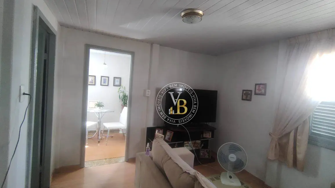 Casa com 4 quartos à venda, 320m2 em Centro, Juiz De Fora - MG - imagem 5 Foto 5 de Casa com 4 quartos à venda, 320m2 em Centro, Juiz De Fora - MG