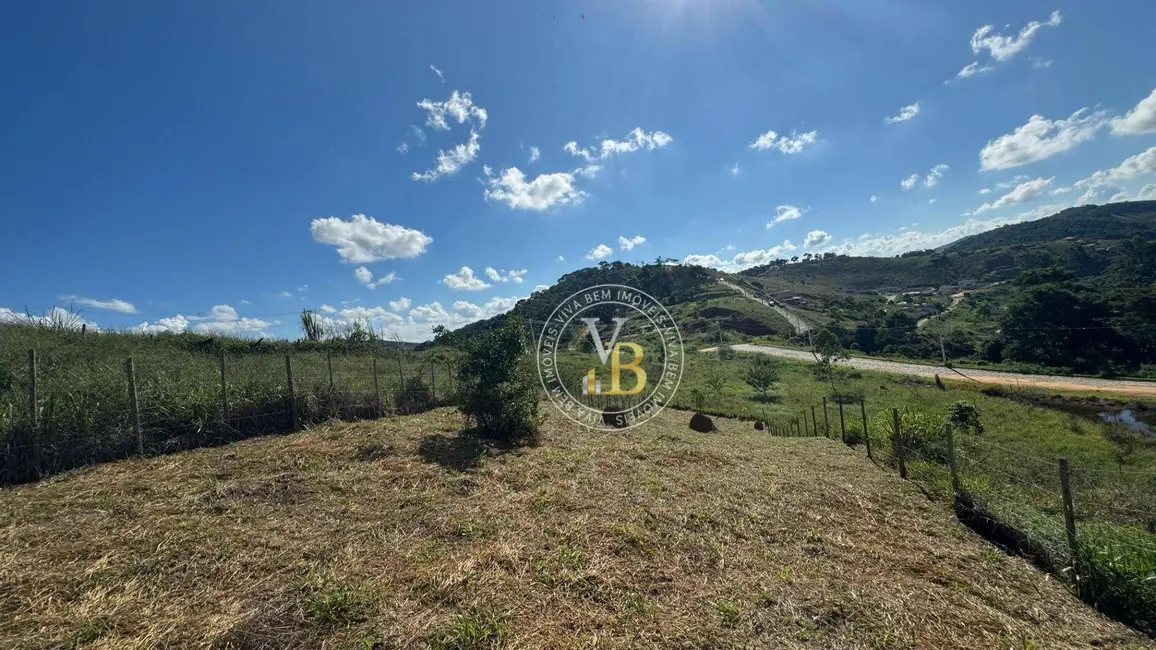 Foto 3 de Terreno / Lote à venda, 700m2 em Grama, Juiz De Fora - MG