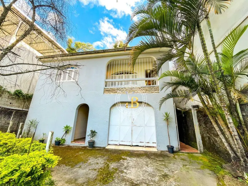 Foto 2 de Casa com 4 quartos à venda, 375m2 em São Pedro, Juiz De Fora - MG