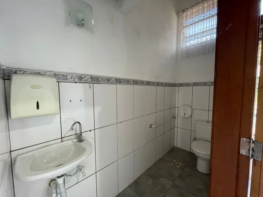 Foto 8 de Loja para alugar, 40m2 em Linhares, Juiz De Fora - MG