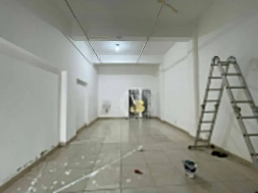 Loja para alugar, 77m2 em Centro, Juiz De Fora - MG - imagem 4 Foto 4 de Loja para alugar, 77m2 em Centro, Juiz De Fora - MG