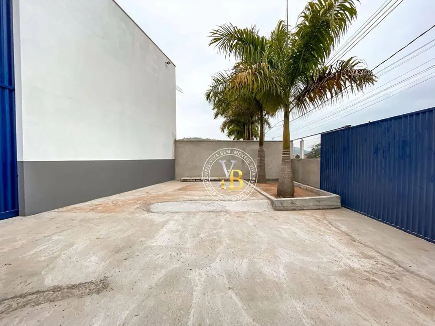 Foto 3 de Armazém / Galpão para alugar, 360m2 em Jóquei Clube, Juiz De Fora - MG