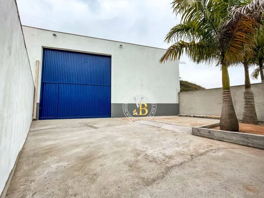 Foto 2 de Armazém / Galpão para alugar, 360m2 em Jóquei Clube, Juiz De Fora - MG