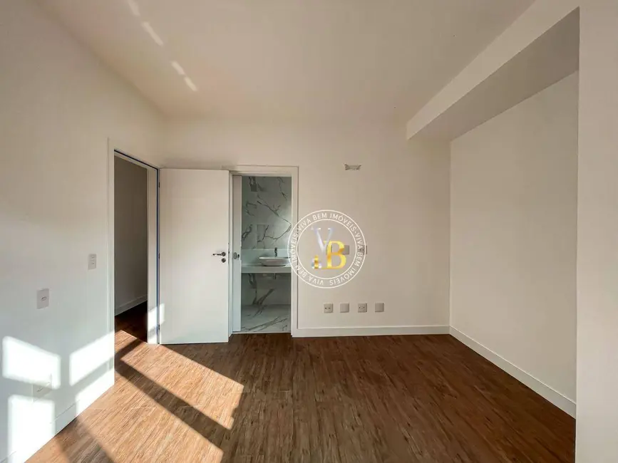 Apartamento com 4 quartos à venda, 320m2 em Centro, Juiz De Fora - MG - imagem 7 Foto 7 de Apartamento com 4 quartos à venda, 320m2 em Centro, Juiz De Fora - MG