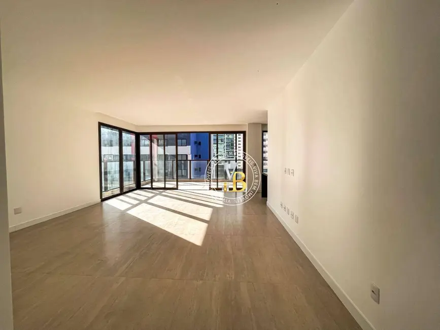 Apartamento com 4 quartos à venda, 320m2 em Centro, Juiz De Fora - MG - imagem 1 Foto 1 de Apartamento com 4 quartos à venda, 320m2 em Centro, Juiz De Fora - MG
