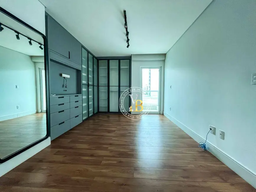 Apartamento com 4 quartos à venda, 200m2 em Centro, Juiz De Fora - MG - imagem 9 Foto 9 de Apartamento com 4 quartos à venda, 200m2 em Centro, Juiz De Fora - MG