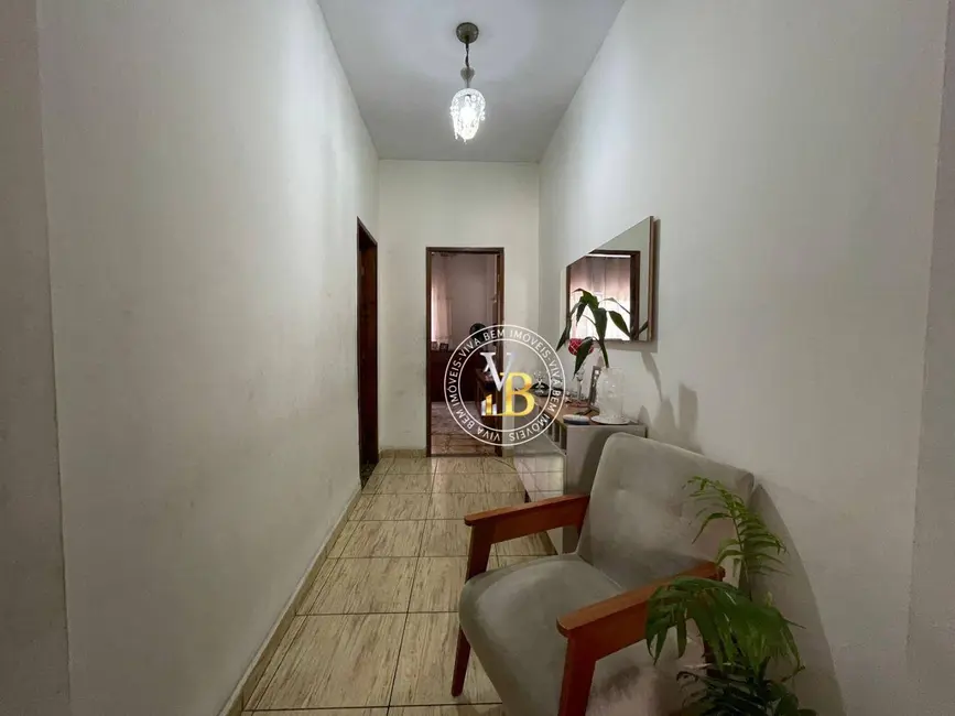 Foto 4 de Casa com 5 quartos à venda, 300m2 em Santa Luzia, Juiz De Fora - MG