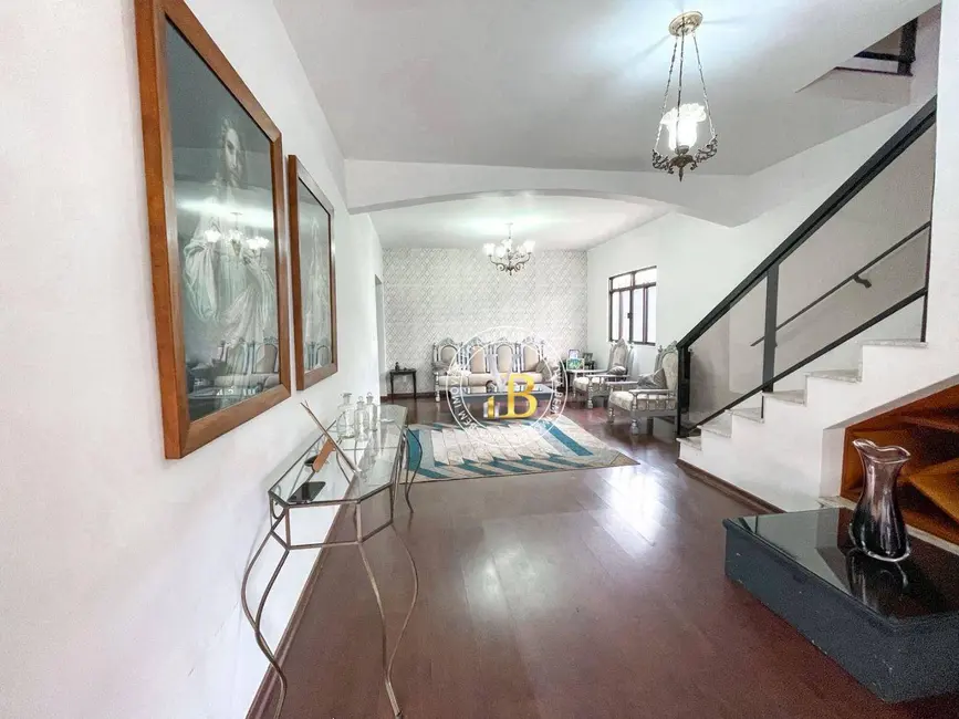 Casa de Condomínio com 4 quartos à venda, 390m2 em São Pedro, Juiz De Fora - MG - imagem 4 Foto 4 de Casa de Condomínio com 4 quartos à venda, 390m2 em São Pedro, Juiz De Fora - MG