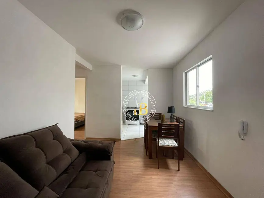 Apartamento com 2 quartos para alugar, 52m2 em Previdenciários, Juiz De Fora - MG - imagem 3 Foto 3 de Apartamento com 2 quartos para alugar, 52m2 em Previdenciários, Juiz De Fora - MG