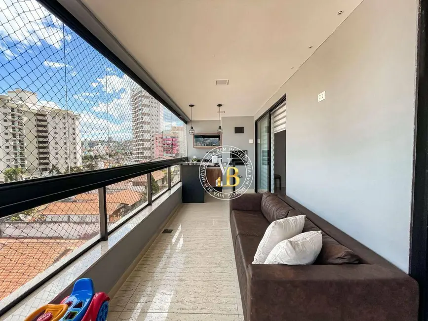 Apartamento com 3 quartos à venda, 185m2 em São Mateus, Juiz De Fora - MG - imagem 4 Foto 4 de Apartamento com 3 quartos à venda, 185m2 em São Mateus, Juiz De Fora - MG