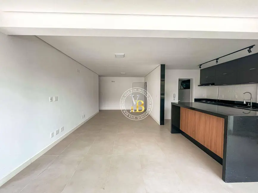 Apartamento com 3 quartos para alugar, 104m2 em Santa Luzia, Juiz De Fora - MG - imagem 8 Foto 8 de Apartamento com 3 quartos para alugar, 104m2 em Santa Luzia, Juiz De Fora - MG