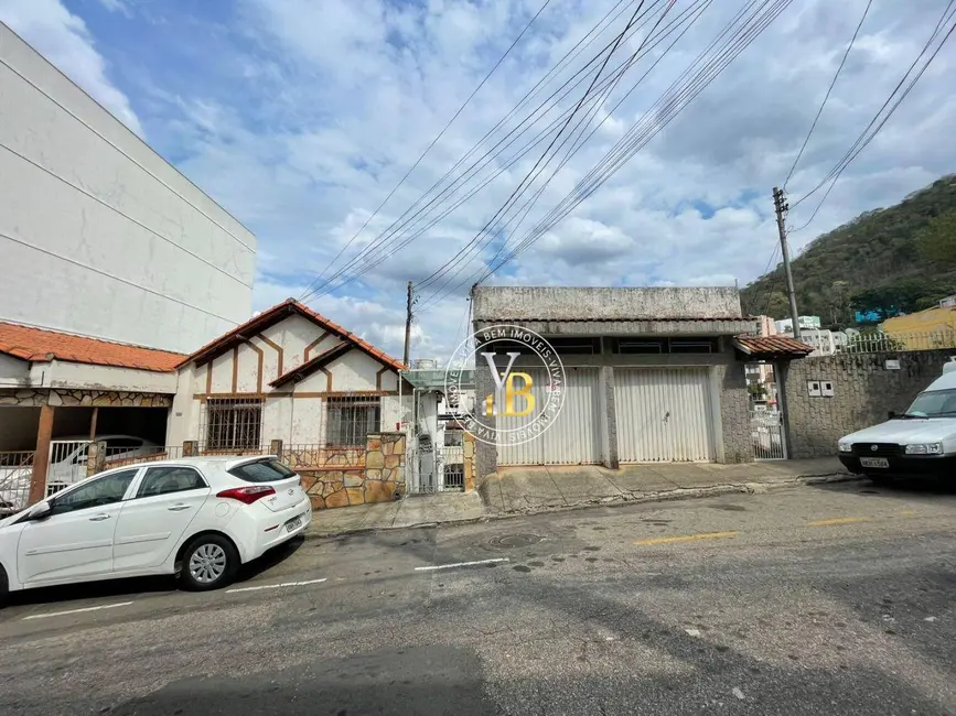 Foto 1 de Casa com 3 quartos à venda, 337m2 em Jardim Glória, Juiz De Fora - MG