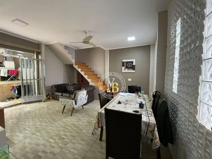 Foto 4 de Casa com 3 quartos à venda, 337m2 em Jardim Glória, Juiz De Fora - MG