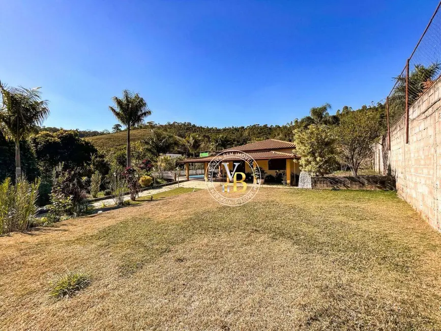 Foto 3 de Chácara com 5 quartos à venda, 2000m2 em Juiz De Fora - MG