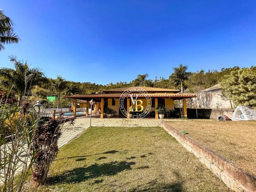 Foto 2 de Chácara com 5 quartos à venda, 2000m2 em Juiz De Fora - MG