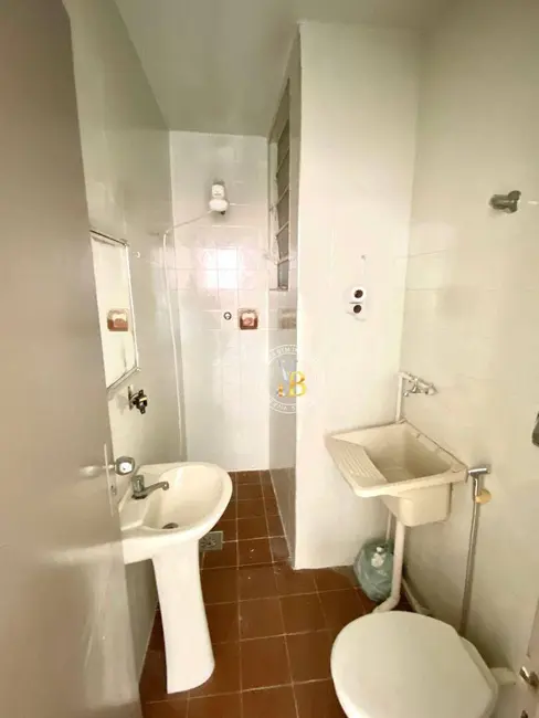 Foto 3 de Kitnet com 1 quarto para alugar, 35m2 em Centro, Juiz De Fora - MG