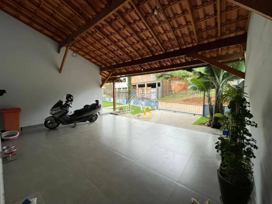 Foto 6 de Casa de Condomínio com 3 quartos à venda, 450m2 em Juiz De Fora - MG